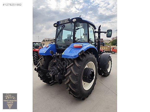 Machinery / Agricultural Machines / Tractors / New Holland / T5.115