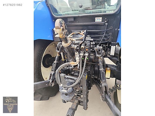 Machinery / Agricultural Machines / Tractors / New Holland / T5.115