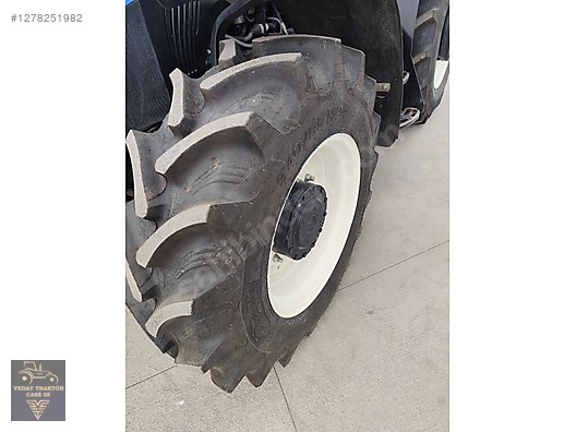 Machinery / Agricultural Machines / Tractors / New Holland / T5.115