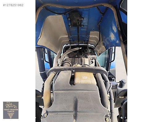 Machinery / Agricultural Machines / Tractors / New Holland / T5.115