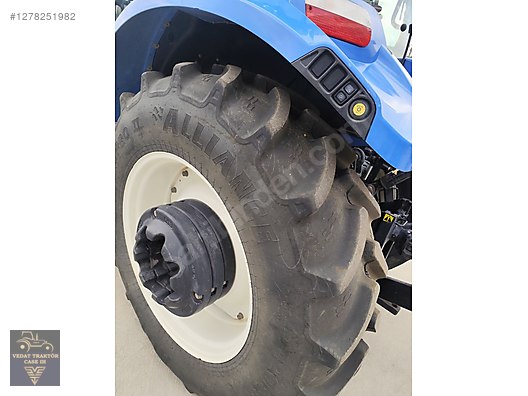 Machinery / Agricultural Machines / Tractors / New Holland / T5.115