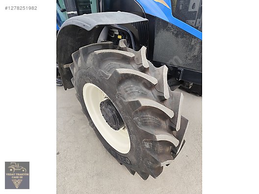 Machinery / Agricultural Machines / Tractors / New Holland / T5.115