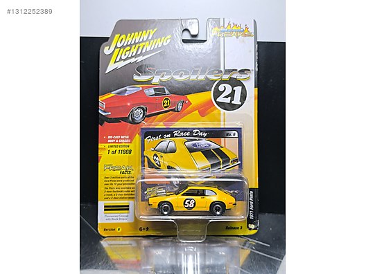 Johnny Lightning Diecast Model 1:64 Ford Araba - 1312252389
