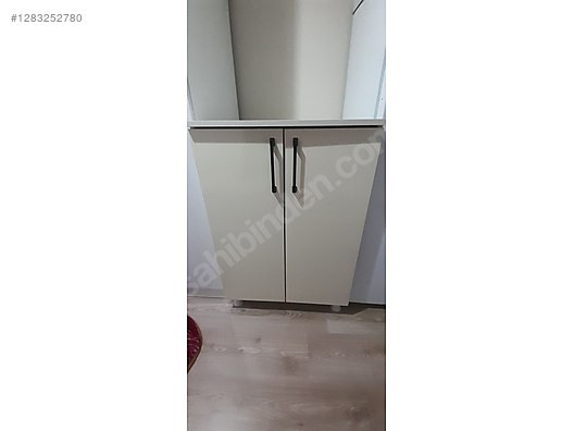 İkinci El ve Sıfır Alışveriş / Bahçe & Yapı Market / Yapı Malzemeleri / Banyo & Mutfak / Banyo Dolabı