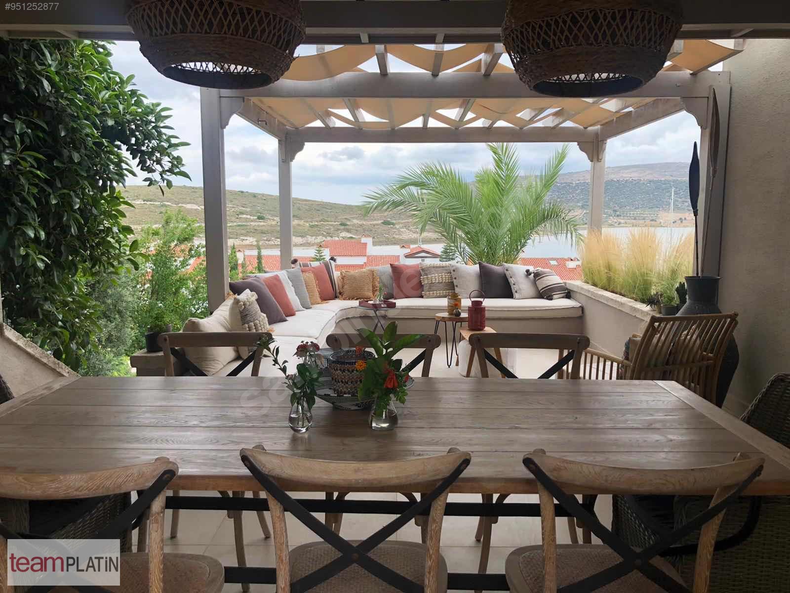 Alaçatı Port�un en güzel evi satılık Satılık Müstakil Ev İlanları