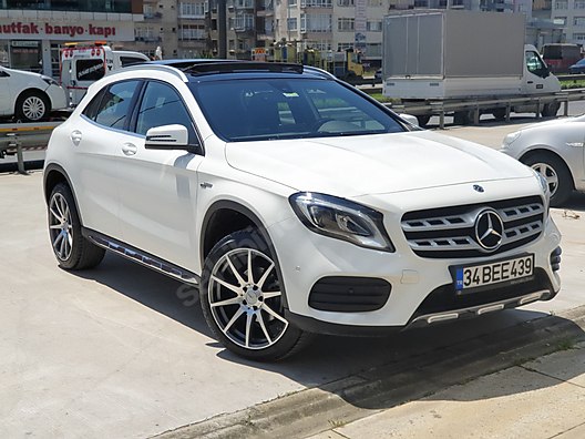 mercedes benz gla 180 d amg sahibinden dizel 28 000km hatasiz boyasiz servis bakimli sahibinden comda 819253552