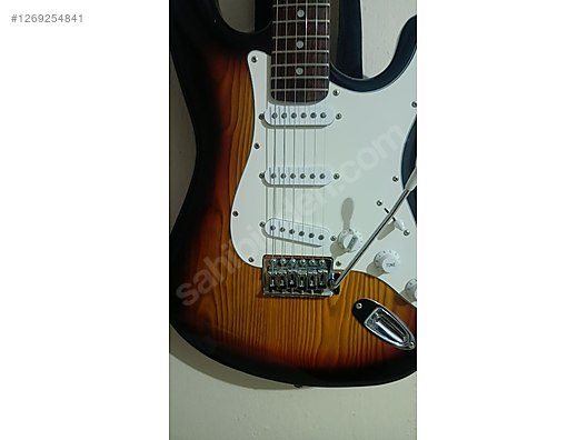 İkinci El ve Sıfır Alışveriş / Müzik / Müzik Aletleri / Telli Çalgılar / Gitar / Elektro