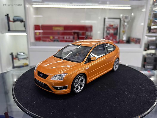 Otto Diecast Model 1:18 Ford Araba - 1254256381