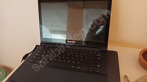 Samsung NP91 5s3g Açılıyor, monitörde görüntü yok