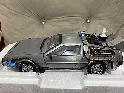 Hot Wheels Elite Back to the Future Delorean 1:18 on sahibinden
