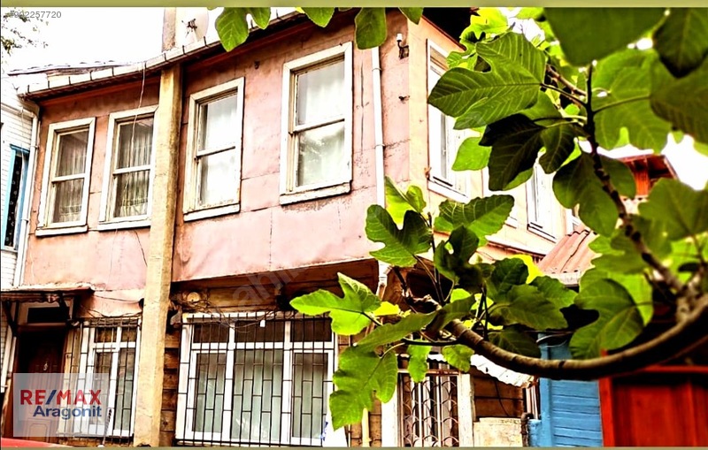 Beykoz,Merkez�de yakın 3 katlı Satılık Müstakil Ev&hellip; Satılık