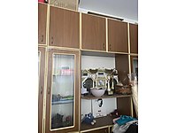 ESKİ AMA TEMİZ VİTRİN TEKLİFLERE AÇIK