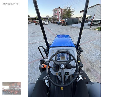 Machinery / Agricultural Machines / Tractors / New Holland / TD4.78B