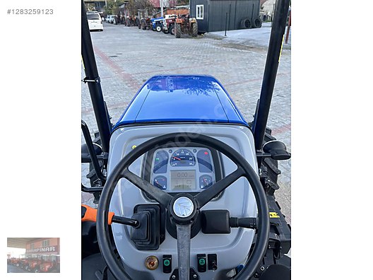 Machinery / Agricultural Machines / Tractors / New Holland / TD4.78B