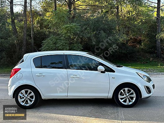 Vasıta / Otomobil / Opel / Corsa / 1.4 / Enjoy