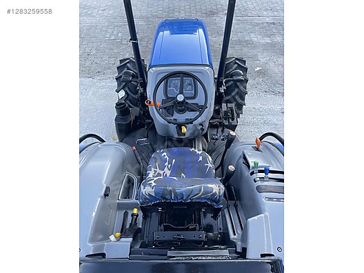 Machinery / Agricultural Machines / Tractors / New Holland / TD4.65B