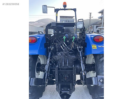 Machinery / Agricultural Machines / Tractors / New Holland / TD4.65B