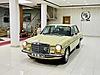 Sarı Mercedes-Benz 230.6