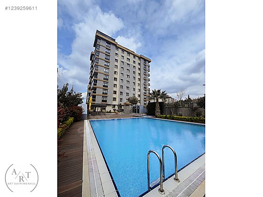 ATAŞEHİR'DE BAHÇE KULLANIMLI 3+1 152 m² MUHTEŞEM DAİRE #1239259611