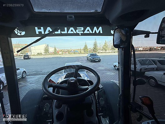 Machinery / Agricultural Machines / Tractors / New Holland / TR6.140