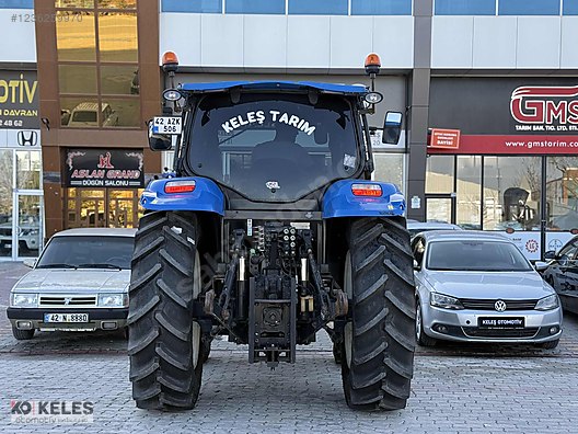 Machinery / Agricultural Machines / Tractors / New Holland / TR6.140