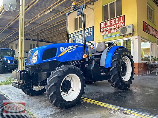 Machinery / Agricultural Machines / Tractors / New Holland / TD4.90B