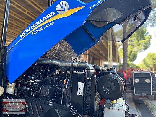 Machinery / Agricultural Machines / Tractors / New Holland / TD4.90B