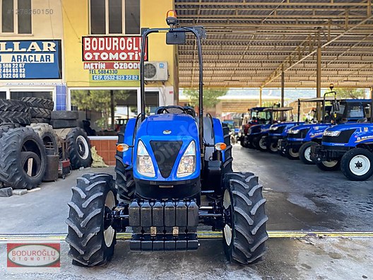 Machinery / Agricultural Machines / Tractors / New Holland / TD4.90B