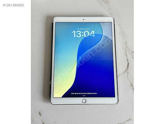 Apple / iPad Air 3 / iPad Air 3 64GB + Smart Keyboard Sorunsuz