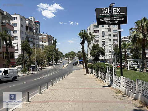 Balçova Korutürk'te Satılık 3+1 Daire