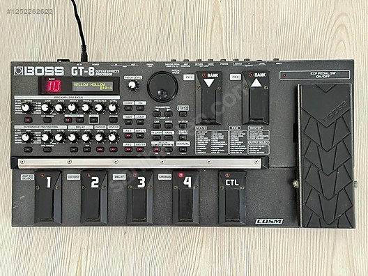 Boss GT-8 Çok Efektli Gitar Prosesörü Amfi Simülasyonlu Pedal on