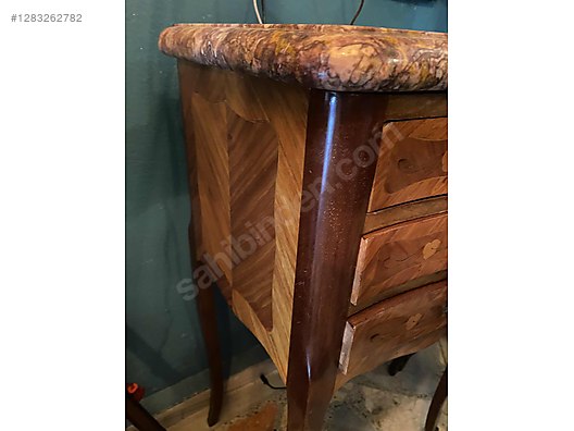 Used & Brand New Items / Antique / Furniture / Den & Living Room / Antique Cupboard