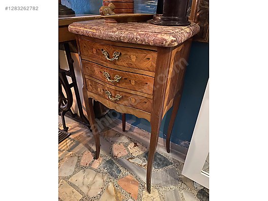 Used & Brand New Items / Antique / Furniture / Den & Living Room / Antique Cupboard