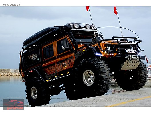 land rover defender 130 2 5 td