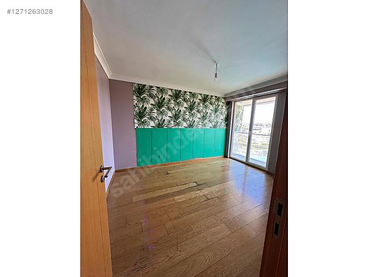 Viaport houses suites