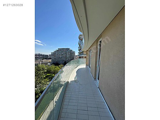 Viaport houses suites