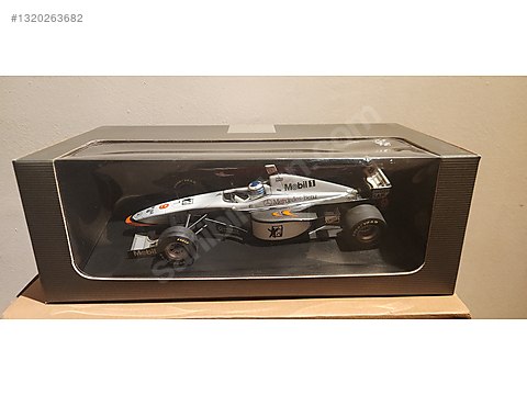 Minichamps Diecast Model 1:18 McLaren Araba - 1320263682
