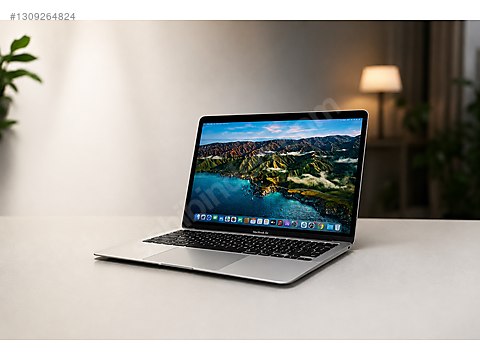 Apple Macbook / Apple MacBook Air 2020 i3 Kutulu - Çalışmasında