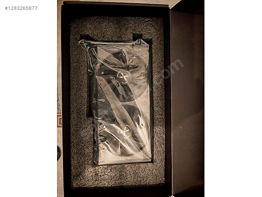 Used & Brand New Items / Computers / Desktops / Desktop Components / Graphics Cards