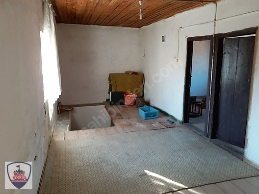 Emlak Ofisinden 6+1, 400 m² Kiralık Müstakil Ev 500 TL�ye sahibinden