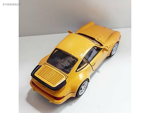 1.36 ÖLÇEK WELLY LİSANSLI PORSCHE 911 TURBO SARI METAL MODEL on