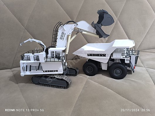 Conrad 1:50 Liebherr T282B 2727 Ve Liebherr 996 on sahibinden.com