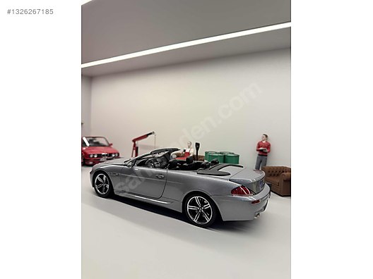 Kyosho Diecast Model 1:18 BMW Araba - 1326267185