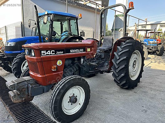 Machinery / Agricultural Machines / Tractors / New Holland / 54C