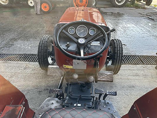 Machinery / Agricultural Machines / Tractors / New Holland / 54C