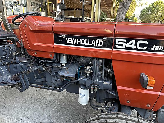 Machinery / Agricultural Machines / Tractors / New Holland / 54C