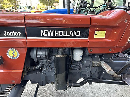 Machinery / Agricultural Machines / Tractors / New Holland / 54C