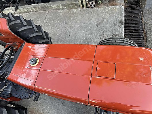 Machinery / Agricultural Machines / Tractors / New Holland / 54C