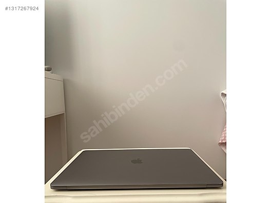 Apple Macbook / MACBOOK PRO 2017 15 i7 16GB RAM 256 SSD TOUCH BAR