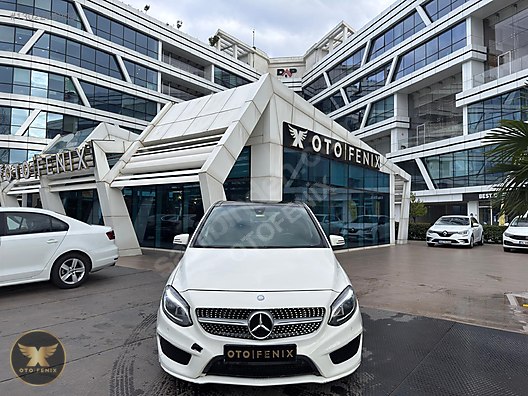 OTOFENİX 2015 MERCEDES B180 CDI AMG CAM TAVANLI 100.970 KM